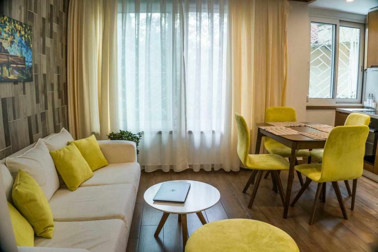 Venere Tirana Suite Luaran gambar